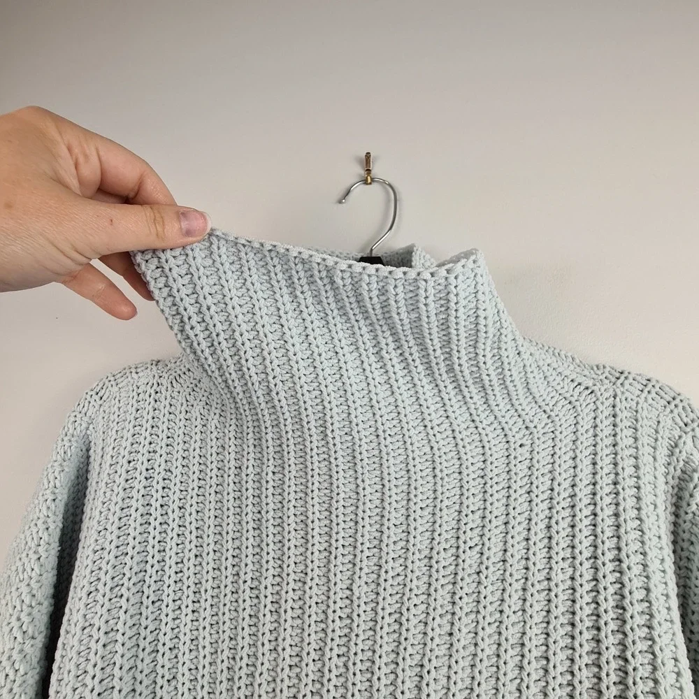 Aerie Womens XL Oversized Chenille Turtleneck Sweater Light‎ Blue Chunky Ribbed